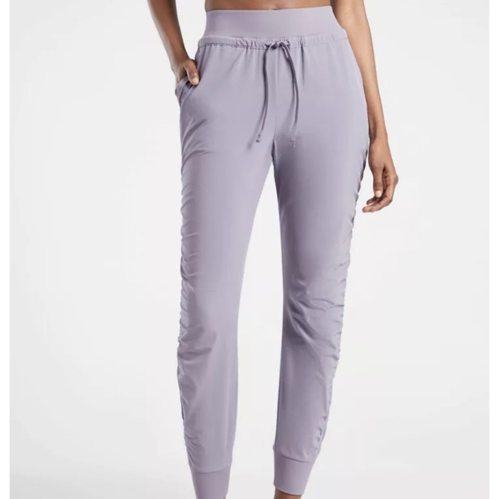 NWT athleta attitude pant tempest violet size 4 regular length ruched jogger